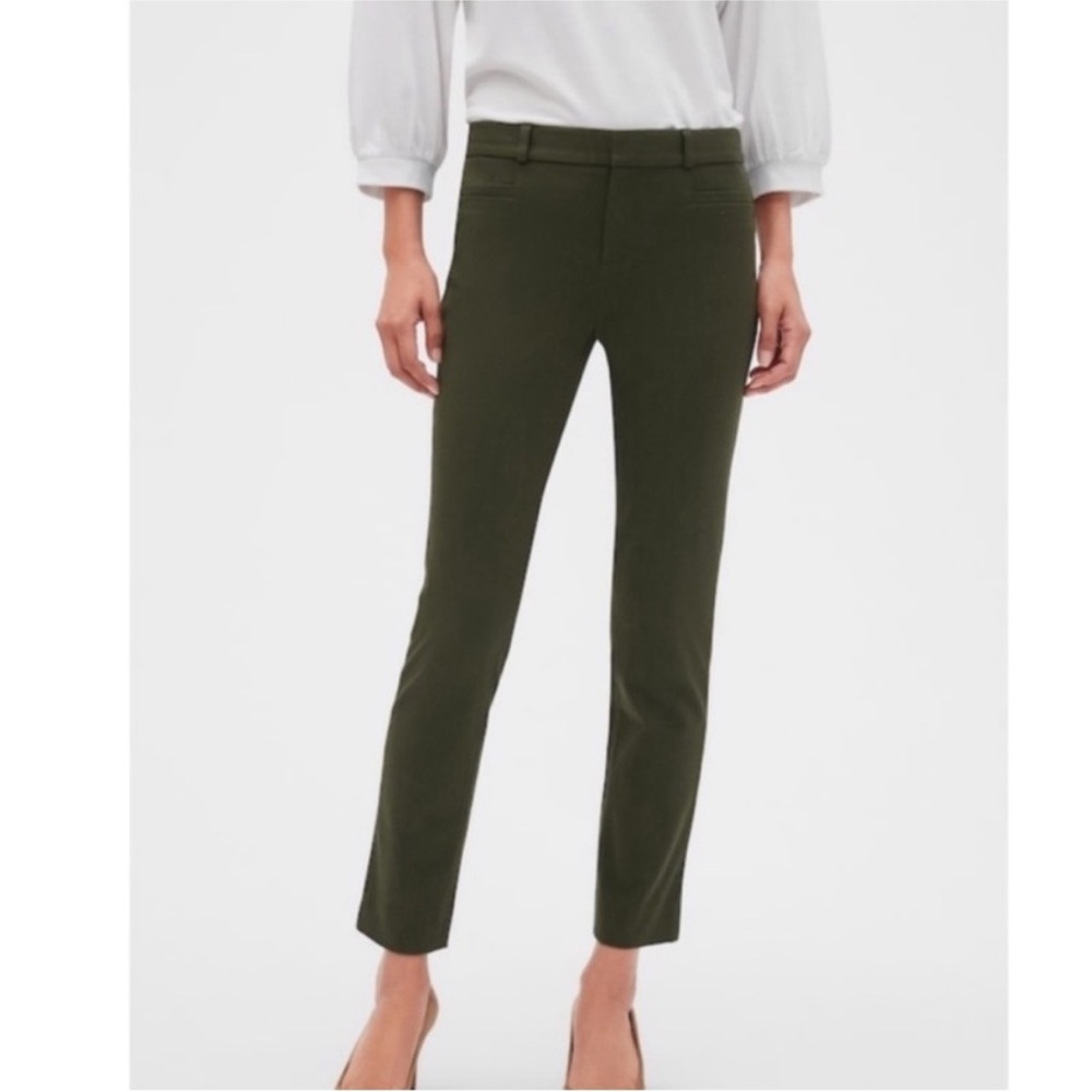 Banana Republic Sloan for slim army green pants